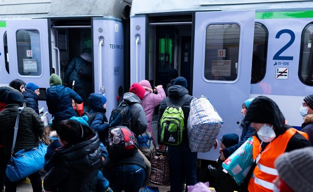 Okradali podróżnych pociągów. W proceder zamieszani konduktorzy 