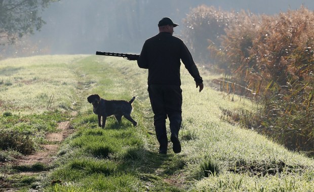 Okresowe badania posiadaczy broni za dwukadencyjność? Negocjacje w koalicji 15 października