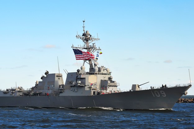 Okręt amerykańskiej marynarki wojennej na zdjęciu ilustracyjnym. /Shutterstock