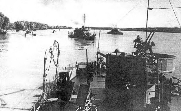 Okręty radzieckiej Flotylli Dunajskiej w 1941 roku /INTERIA.PL/materiały prasowe