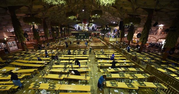 Oktoberfest 2016 nie był frekwencyjnym sukcesem /AFP