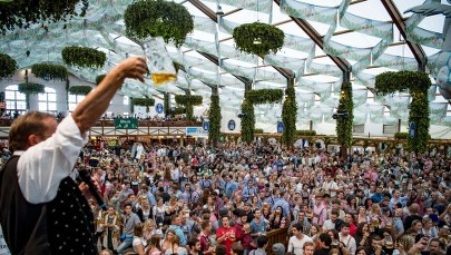 Oktoberfest rozpoczęty. Nadzwyczajne środki bezpieczeństwa w Monachium