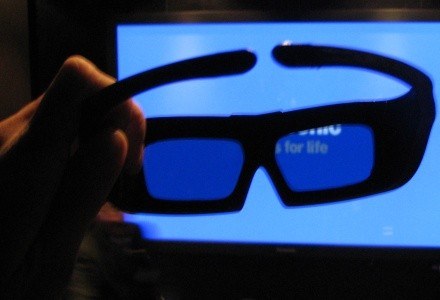 Okulary 3D, których używamy do oglądania filmów. Trochę za duże i trochę nieporęczne /INTERIA.PL