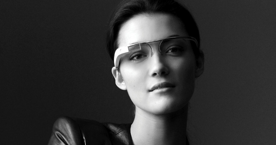 Okulary Google Glass zarezerwowane będą początkowo tylk dla osób o zdrowym wzroku lub używających soczewek kontaktowych /materiały prasowe