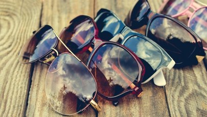 Okulary przeciwsłoneczne pod lupą. Szokujące wyniki kontroli