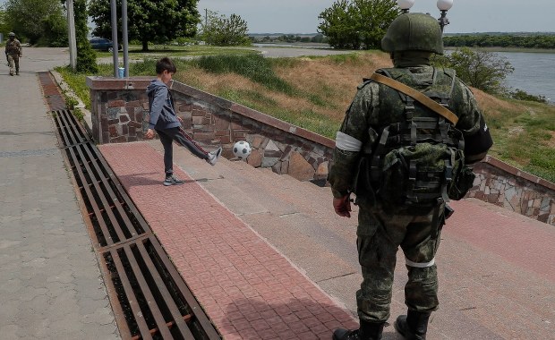 Okupanci w Chersoniu zapowiedzieli referendum ws. przyłączenia regionu do Rosji