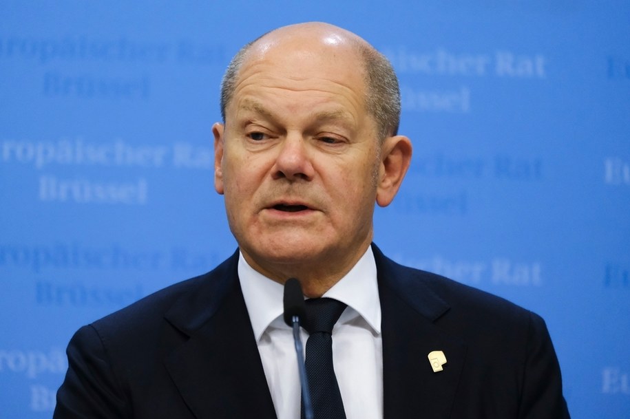 Olaf Scholz /Shutterstock