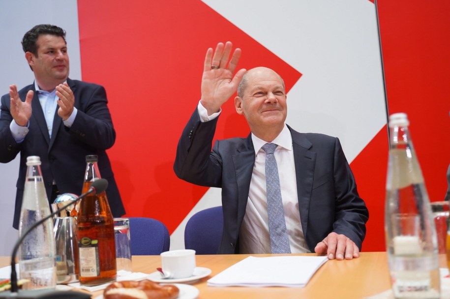 Olaf Sholtz /PAP/EPA/JOERG CARSTENSEN / POOL /PAP