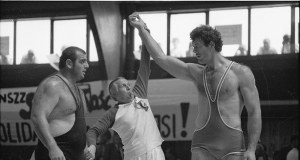 ​"Olbrzym z Rzeszowa"  nie żyje. Sandurski był medalistą olimpijskim