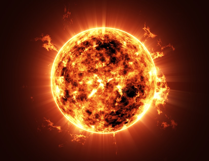 Olbrzymia struktura pojawiła się na powierzchni Słońca /123RF/PICSEL