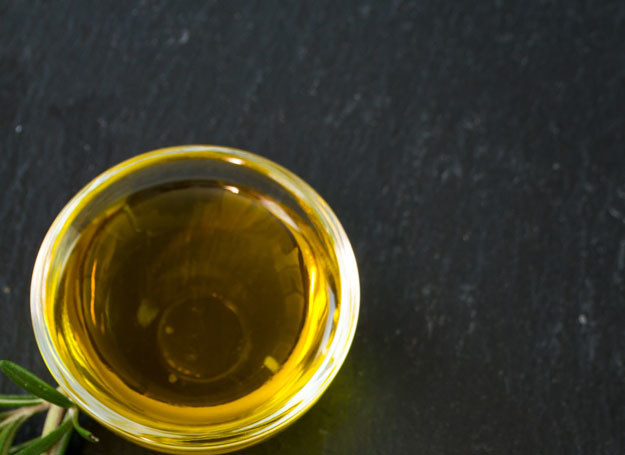Olej marula jest doskonałym źródłem kwasu oleinowego, antyoksydantów i witaminy C /123RF/PICSEL