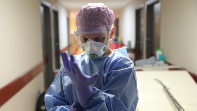 Oleśnica: Sprzedawczyni zmarła na koronawirusa. Sanepid szuka klientów sklepu