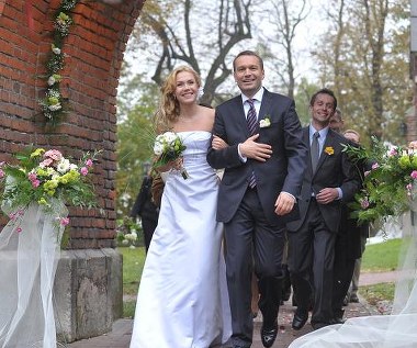 Olga Bołądź i Michał Żebrowski w filmie "Nad życie"