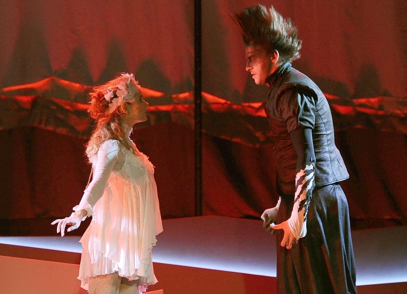 Olga Kalicka i Adam Adamonis w spektaklu "Calliya" /Źródło: AIM