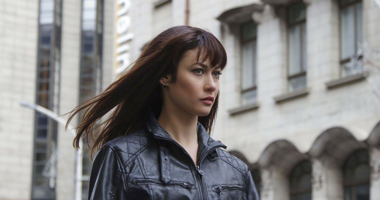 Olga Kurylenko w thrillerze "Momentum" /Everett Collection / Everett Collection/EAST NEWS /East News