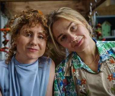 Olga Sarzyńska i Małgorzata Socha w filmie "Baśka"