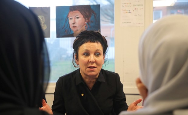 Olga Tokarczuk odwiedziła szkołę w imigranckiej dzielnicy Sztokholmu