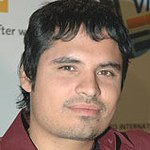 Oliver Stone zatrudnia Michaela Penę