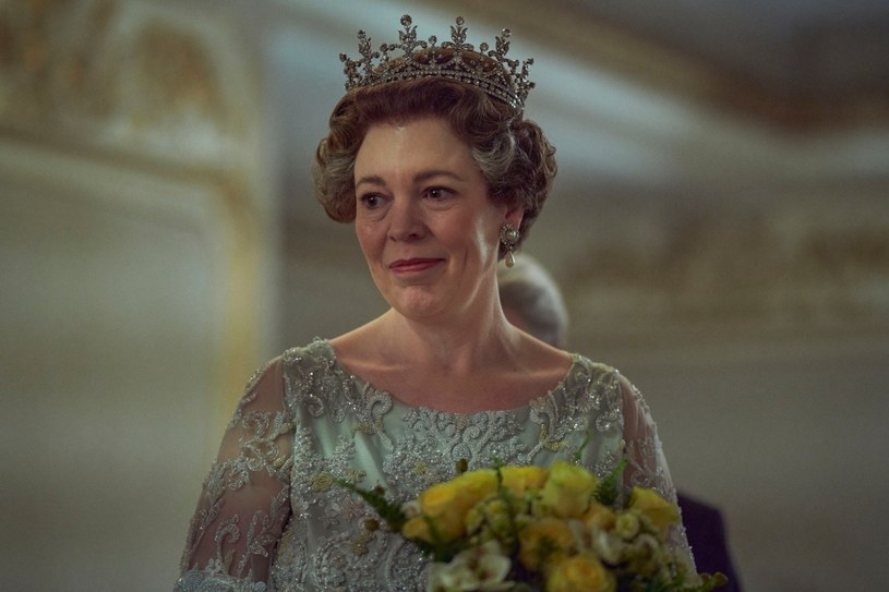 Olivia Colman jako królowa Elżbieta II w czwartym sezonie serialu "The Crown" /Ollie Upton / Netflix /materiały prasowe