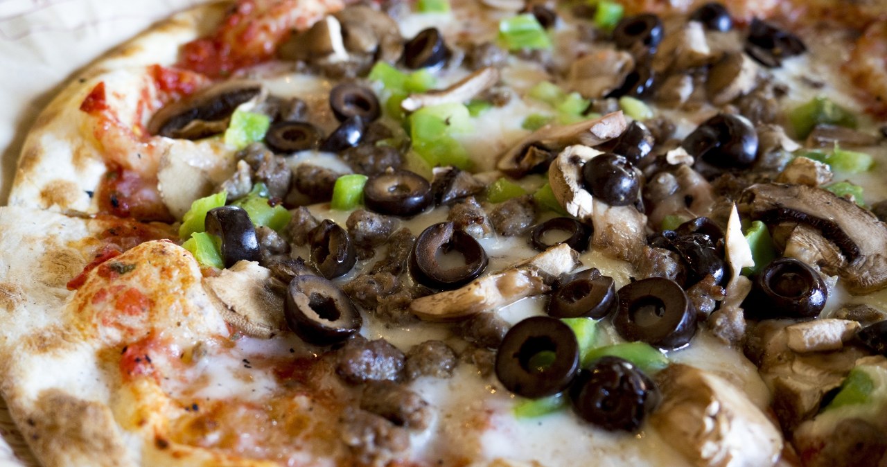 Оливки -  найкращий додаток до домашнього хліба, фокачі та піци /pixabay.com