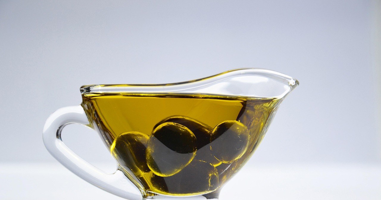 Оливкова олія має протизапальні властивості /pixabay.com