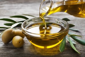 Oliwa z oliwek - najlepsze źródło zdrowych tłuszczów