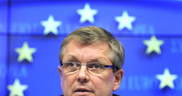 Olli Rehn, unijny komisarz ds. gospodarczych i walutowych, adresat listu Polski /AFP