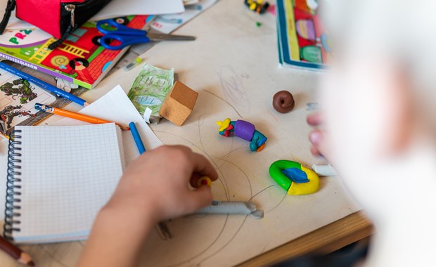 Ołów truje polskie dzieci. Może być w zabawkach, ubraniach czy kosmetykach