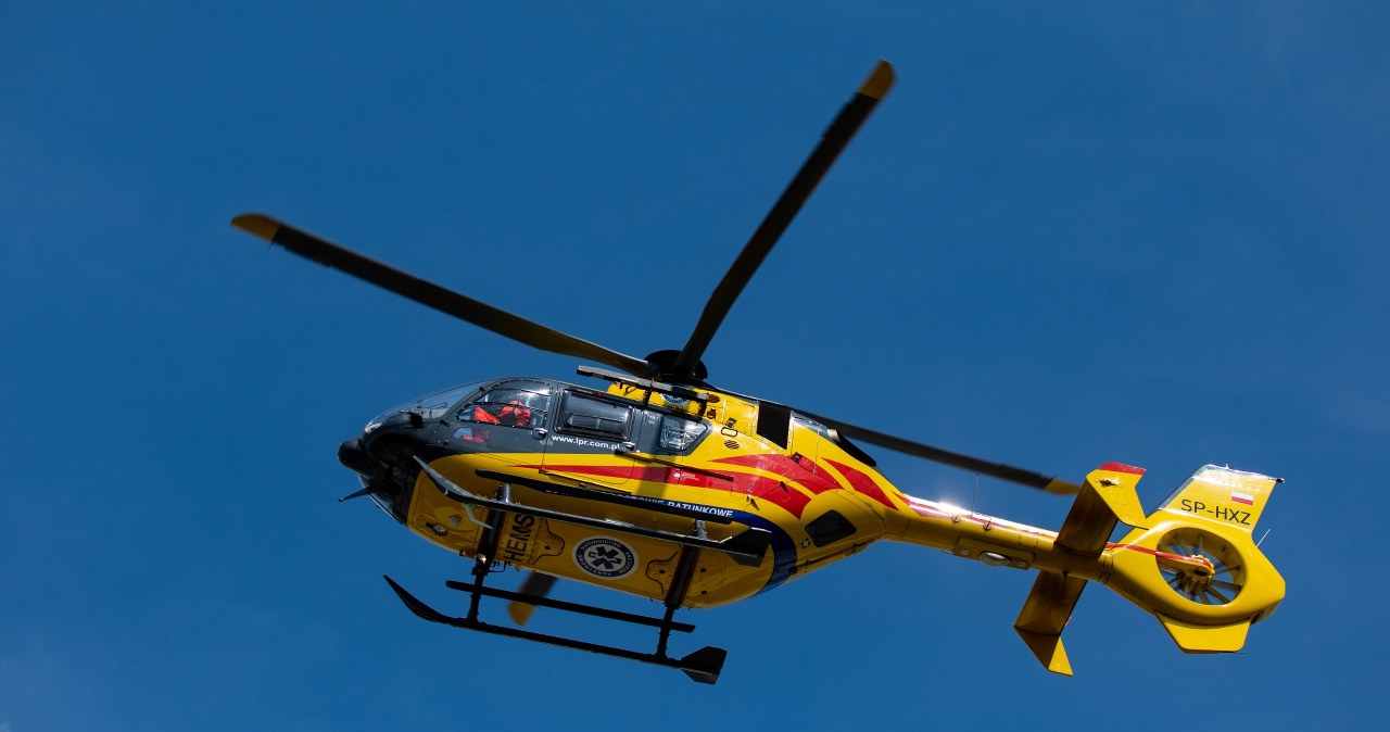 ​Olsztyn: 6-latek wjechał na rowerze pod pociąg. Na miejscu helikopter LPR