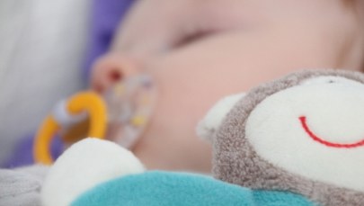 Olsztyn: Ktoś zostawił niemowlę w "oknie życia", w wózku 1,5-rocznego chłopca