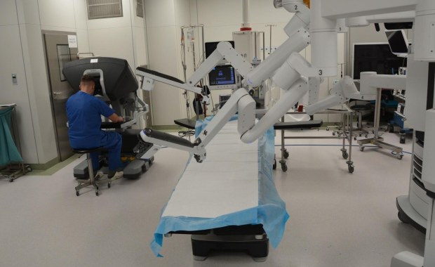 Olsztyński szpital ma już robota da Vinci. Które schorzenia będzie operował?