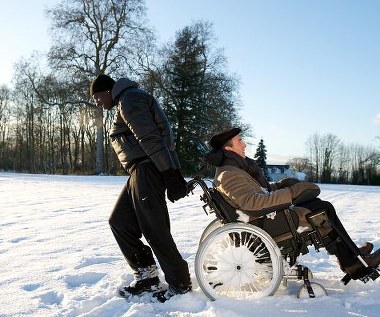 Omar Sy i François Cluzet w filmie "Nietykalni"
