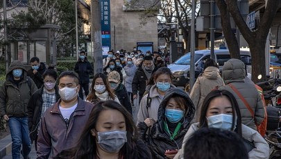 Omikron w Chinach. Są oficjalne wyniki badań polskiej nastolatki