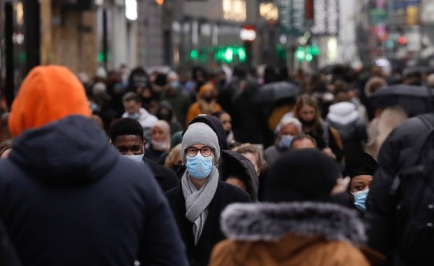 Omikron w Polsce. Najnowsze dane Ministerstwa Zdrowia