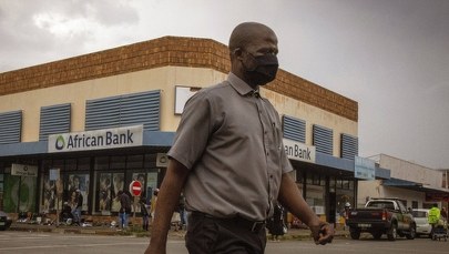 Omikron w RPA. Rośnie liczba zakażeń, coraz więcej ludzi w szpitalach