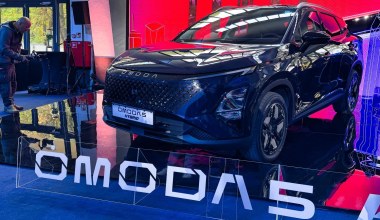 Omoda 5 Hybrid debiutuje w Polsce. Hybrydowy SUV od 119 500 zł