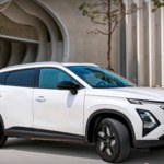 Omoda 5 Hybrid wjeżdża do polskich salonów. To może być sprzedażowy hit