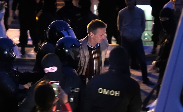 OMON rozpędził demonstrację w Mińsku. Zablokował też ludzi w kościele