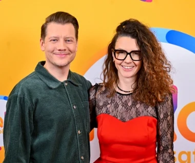 On był kiedyś w Polsce wielką gwiazdą. A co wiemy o jego pięknej żonie?