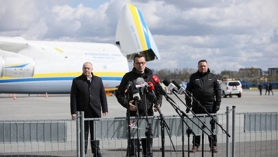 Onet: Maski dostarczone do Polski Antonowem nie spełniają norm