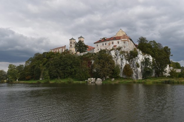 Opactwo benedyktynów w Tyńcu wraz z Kościołem św. Piotra i św. Pawła. /	Jacek Bednarczyk   /PAP