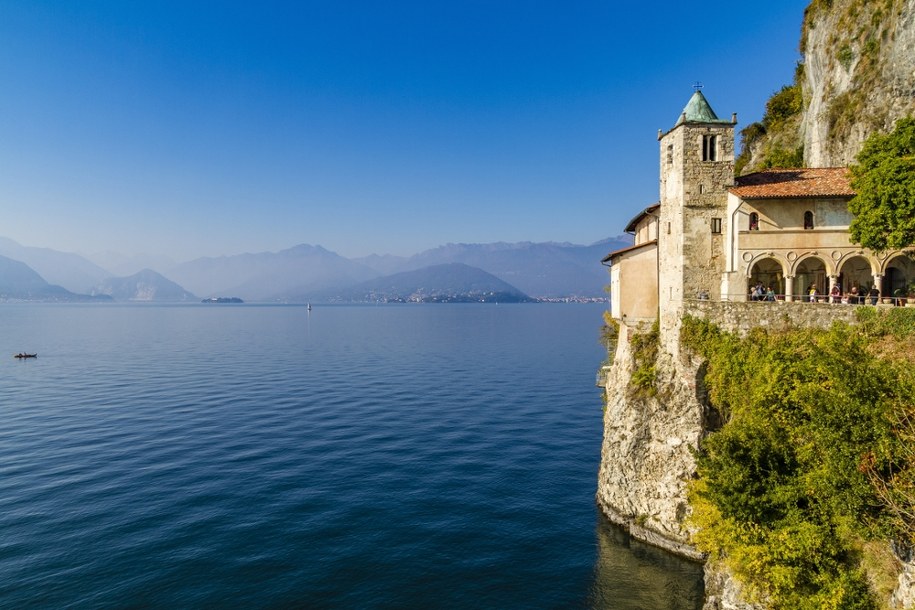 Opactwo Santa Caterina del Sasso Ballaro /Shutterstock