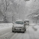 Opady śniegu w centralnej Polski. RCB ostrzega kierowców