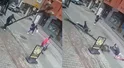 Oparł się o latarnię. Nagle słup runął na kobietę