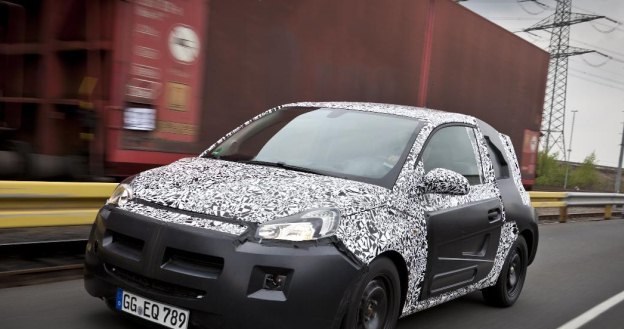 Opel adam w kamuflażu /Informacja prasowa