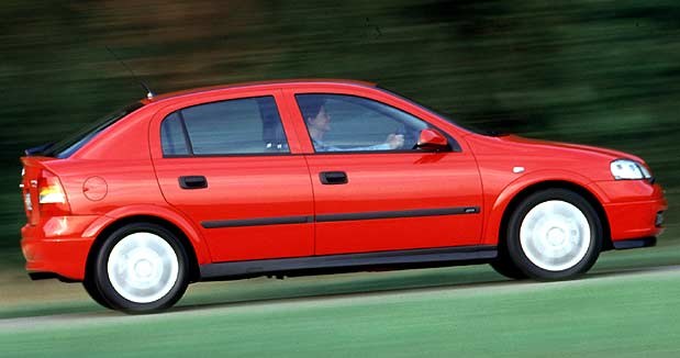 Opel Astra (kliknij) /INTERIA.PL