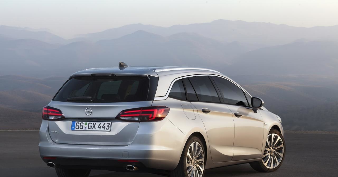 Opel Astra kombi /Informacja prasowa