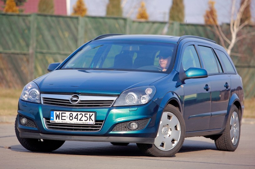 Opel Astra /Auto Moto