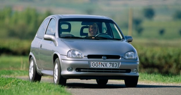 Opel corsa B /Informacja prasowa