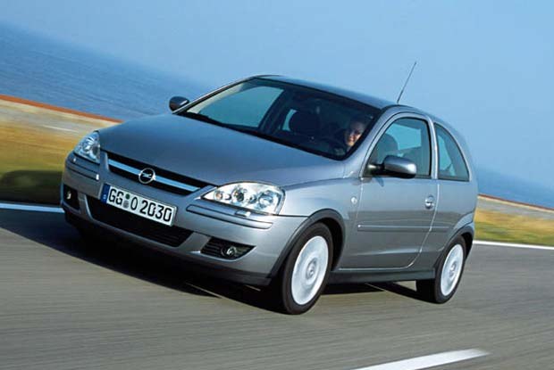 Opel Corsa w specyfikacji 2004 (kliknij) /INTERIA.PL
